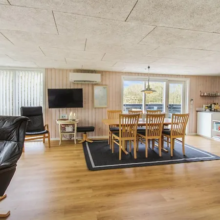 Nielsine - 1-5km From The Sea By Interhome * Fanø
